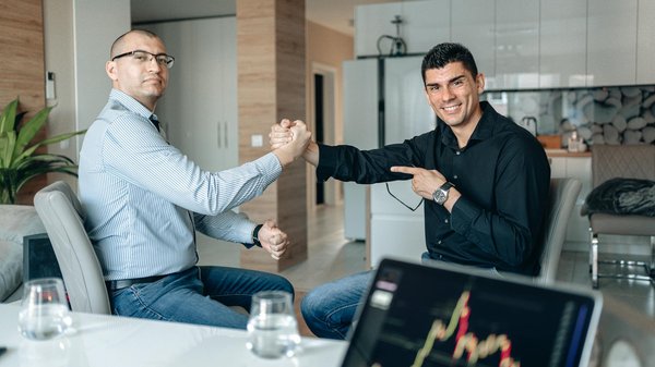 Wie können Unternehmen durch Partnerschaften ihre Dienstleistungen erweitern?